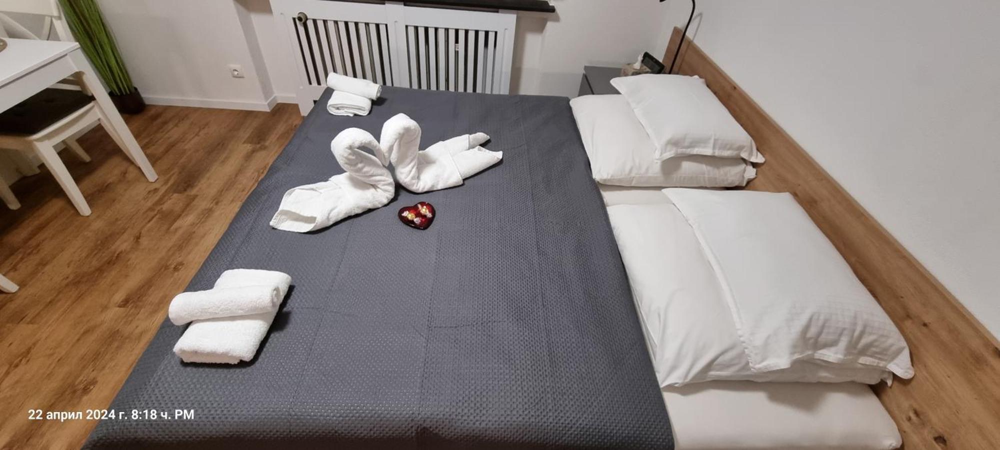 Studio Apartment Naehe S-Bahn Inklusive Parkplatz Oberesslingen Exterior foto